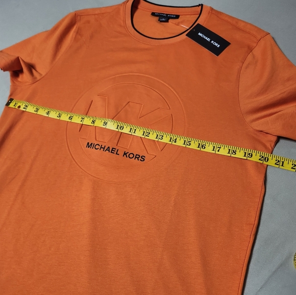 Michael Kors Bold And Vibrant Orange Embossed Short Sleeve T-Shirt In Unisex Med - Picture 9 of 12